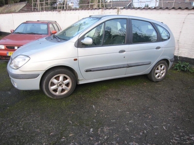 Renault Scénic 1.6-16V RXT