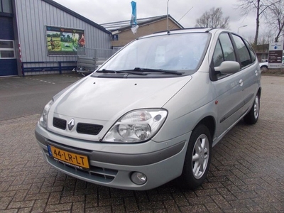 Renault Scénic 1.8-16V Expression met dubbel schuifdak !