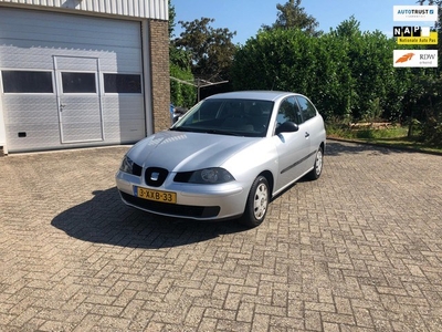 SEAT Ibiza 1.2-12V Stella Dealer onderhouden