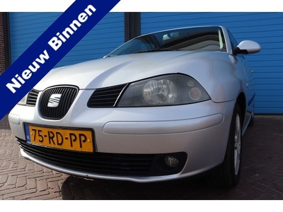 SEAT Ibiza 1.4-16V Reference (bj 2005)