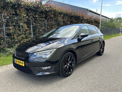 SEAT Leon 1.4 TSI ACT FR Dynamic / AUTOMAAT / NAVI / PANORAMADAK