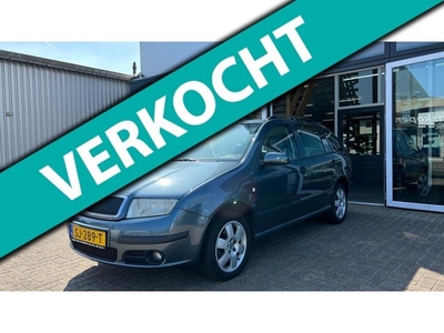 Skoda Fabia Combi 1.4-16V Elegance navigatie airco cruise