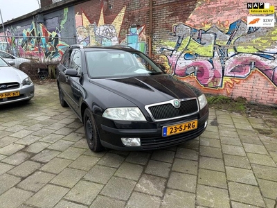 Skoda Octavia Combi 1.6 FSI Ambiente