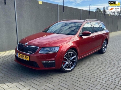 Skoda Octavia Combi 2.0 TDI RS /DSG /Xenon /Stoelverwarming