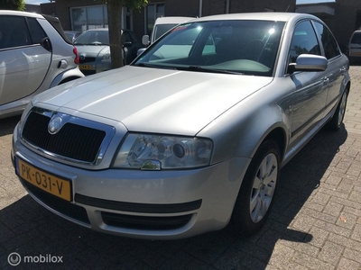 Skoda Superb - 2.8 V6 Comfort 322.DKM AUTOMAAT LEDER MOTOR