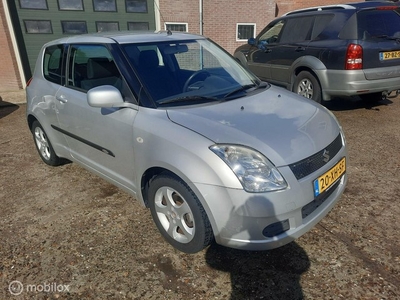 Suzuki Swift 1.3 GLS Airco/Nette en goed rijdende auto!