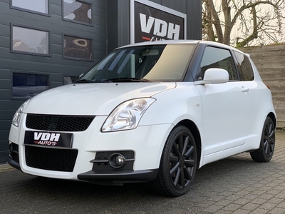 Suzuki Swift 1.6 SPORT - CLIMATE CONTR - KEYLESS GO - LMV