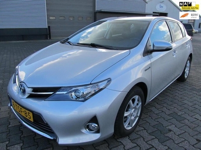 Toyota Auris 1.8 Hybrid Aspiration mooi en fris met NAP pas