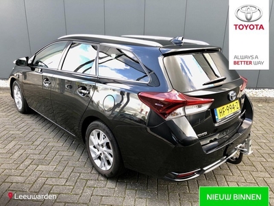 Toyota Auris Touring Sports 1.8 Hybrid Business Pro