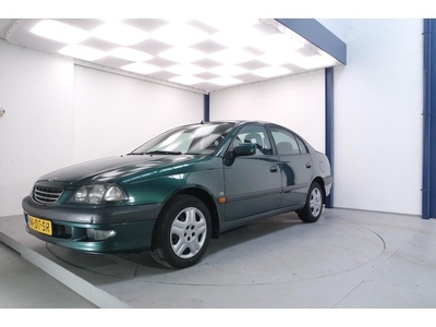 Toyota Avensis 1.8 Sol Leanburn Automaat + Dealerauto +