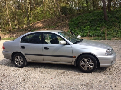 Toyota Avensis Sdn Airco 1.8