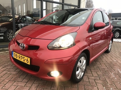 Toyota Aygo 1.0-12V Aspiration Red Navigator//Navigatie//