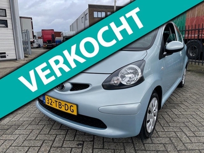 Toyota Aygo 1.0-12V + *AUTOMAAT* UNIEKE KMSAIRCODEALER