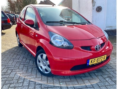 Toyota Aygo 1.0-12V (bj 2006)