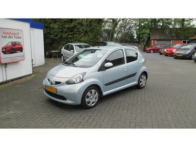 Toyota Aygo 1.0-12V +