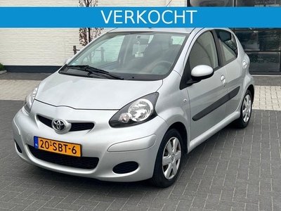 Toyota Aygo 1.0 12v VVT-i Comfort*AIRCO*AUTOMAAT*NAVI