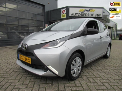 Toyota Aygo 1.0 VVT-i x-fun / NAV / AIRCO / CRUISE CONTROL