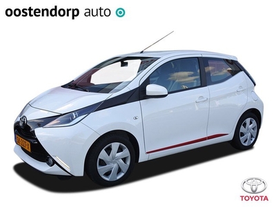 Toyota Aygo 1.0 VVT-i x-nav Navigatie Red design