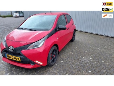 Toyota Aygo 1.0 VVT-i x-now