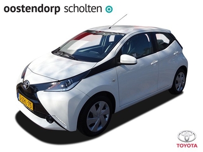 Toyota Aygo 1.0 VVT-i x-play ACTIE / 500,- EXTRA INRUIL /