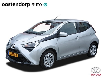 Toyota Aygo 1.0 VVT-i x-play Automaat Navigatie via App