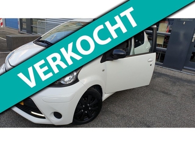 Toyota Aygo 1.0 VVT-i Xpress Airco/Bluetooth/Nw