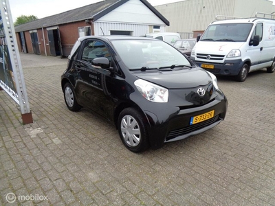 Toyota iQ 1.0 VVTi Access