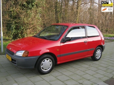 Toyota Starlet 1.3-16V XLi