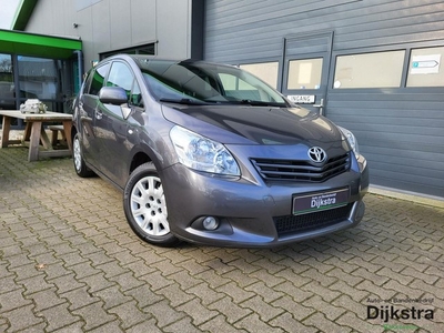 Toyota Verso 1.8 VVT-i Business/ Navigatie/ Cruise control/