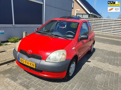 Toyota Yaris 1.0-16V VVT-i Bj:2000 NAP!