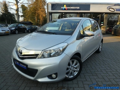 Toyota Yaris 1.3 VVT-i Automaat 5drs Executive