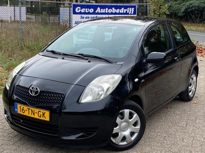 Toyota Yaris 1.4 D-4D Linea Sol Airco Elekt Raam Nap