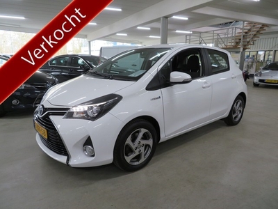 Toyota Yaris 1.5 Hybrid Lease (bj 2015, automaat)