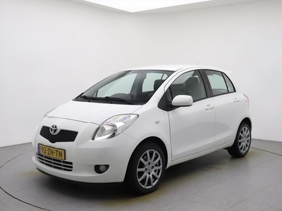 Toyota Yaris 87pk 4 cilinders Airconditioning Lederen