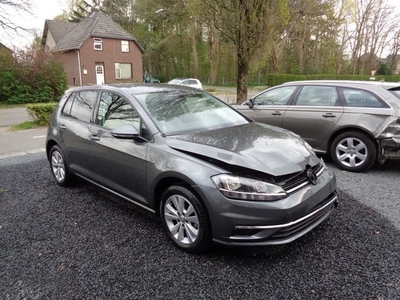 Volkswagen Golf 1.0 TSI Comfortline Navi Clima Radar 5632