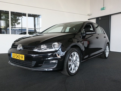 Volkswagen Golf 1.2 TSI Connected Series Navi/ECC/LMV