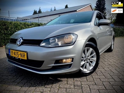 Volkswagen Golf 1.2 TSI Easyline, airco, 5 deurs, lm velgen.