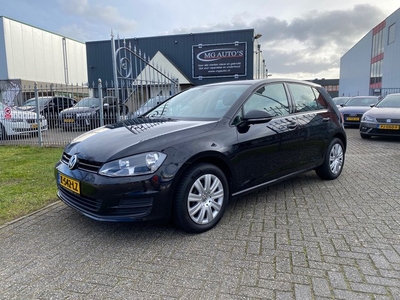 Volkswagen Golf 1.2 TSI Easyline Trekhaak Parkeer