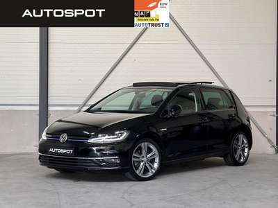 Volkswagen Golf 1.5 TSI Highline Pano Virtual ACC Keyless