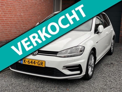 Volkswagen Golf 1.5 TSI Highline R-Line