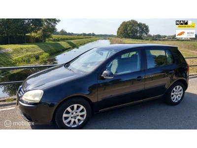 Volkswagen Golf 1.6 FSI Comfortline