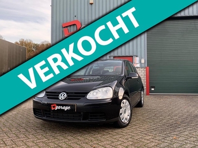 Volkswagen Golf 2.0 FSI Sportline