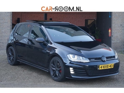 Volkswagen Golf 2.0 TDI GTD Dynamische LED Xenon Panorama