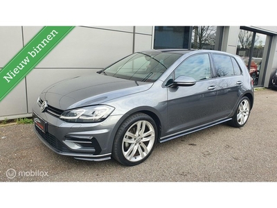 Volkswagen Golf 2.0 TDI R-Line DSG Virtual