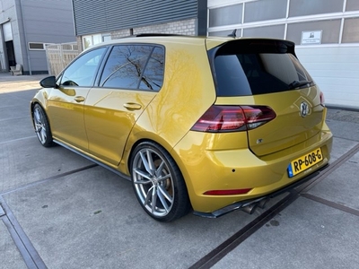 Volkswagen Golf 2.0 TSI 4Motion R Pano AKRAQPOVIC NL Auto