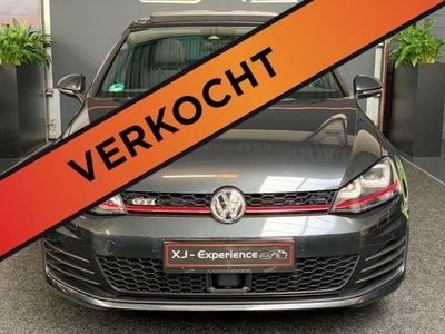 Volkswagen Golf 2.0 TSI GTI PANODAK/NAVI/DSG/DYNAUDIO