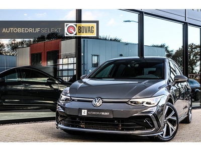 Volkswagen Golf 8 1.5 eTSI R-Line Pano Virtual Navi LED