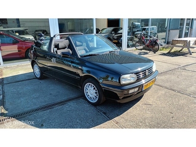 Volkswagen Golf Cabrio 1.8