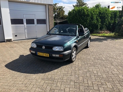 Volkswagen Golf Cabriolet 1.8