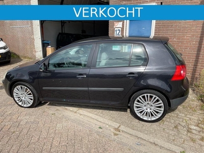 Volkswagen GOLF GOLF; 1.4 FSI 66 KW Volle jaar APK